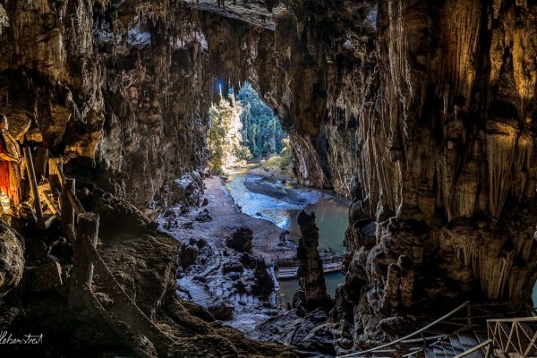 Tham-Lod-Cave-Thailand-001